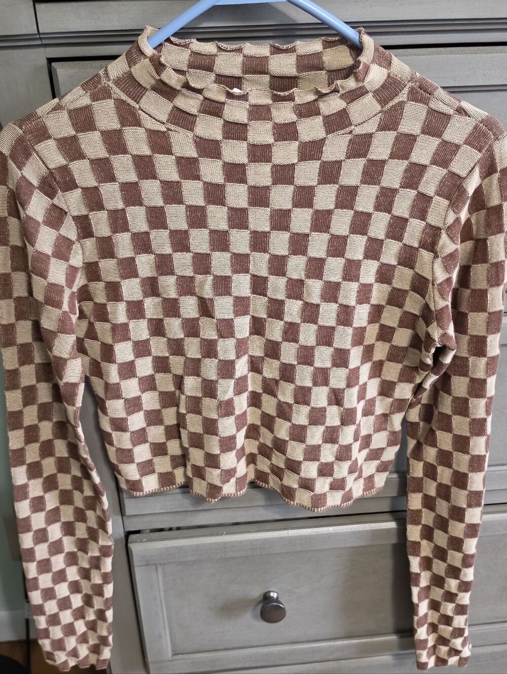 Checked Mock Neck Long Sleeve Crop Top - Pink/Cream